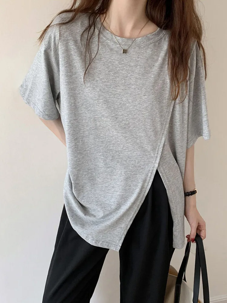 Split Design Short Sleeve T-shirt Women Summer Casual Loose Basic Tshirt Solid Color Round Neck Simple Tops Female Clothing
Split Design Short Sleeve T-shirt Women Summer Casual Loose Basic Tshirt Solid Color Round Neck Simple Tops Female Clothing