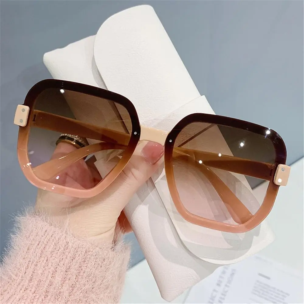 

Classic Vintage Square Sunglasses Woman Gradient Mirror Frameless Sun Glasses Female Retro Fashion Rimless Oculos De Sol