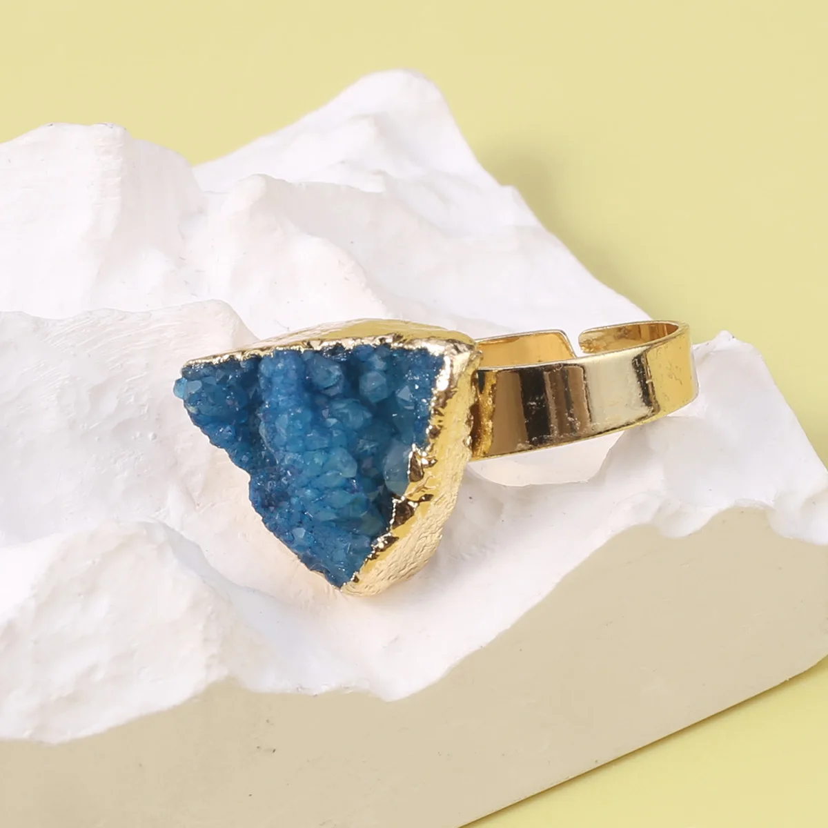 Natural Stone Druzy Rings Gold Plated Irregular Adjustable Finger Ring Jewelry for Women Lady Wedding Party Gifts
Natural Stone Druzy Rings Gold Plated Irregular Adjustable Finger Ring Jewelry for Women Lady Wedding Party Gifts