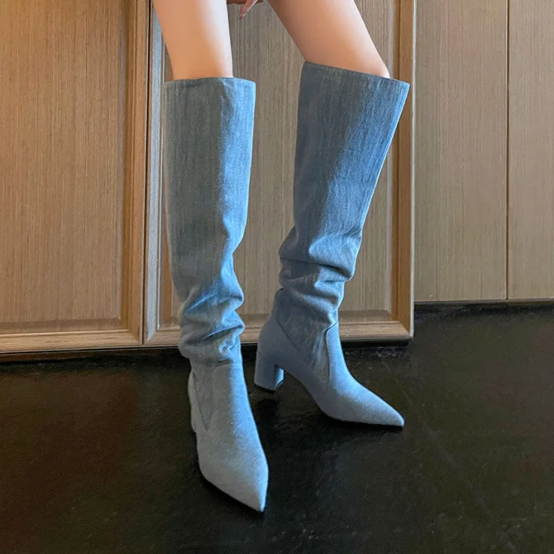 European and American Style Sexy Pointed Toe Chunky Heel Cowboy Boots Pleated Knee High Boots Women Denim Knee Length Boots
European and American Style Sexy Pointed Toe Chunky Heel Cowboy Boots Pleated Knee High Boots Women Denim Knee Length Boots
