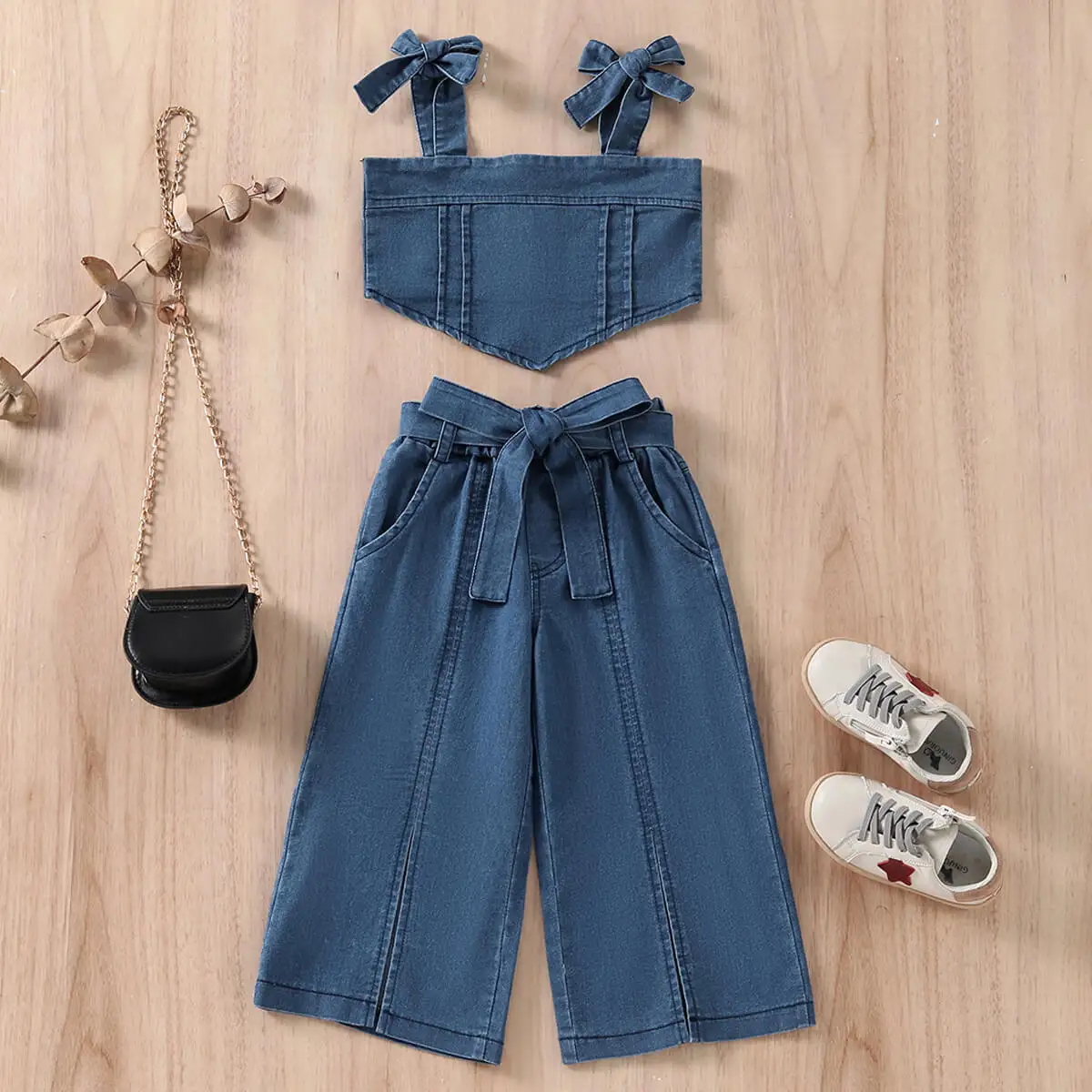 Children's Clothing Wholesale Girls' Popular Style Cropped Navel Strap Denim Top + Denim Split Pants Set with Belt Clothes
Children's Clothing Wholesale Girls' Popular Style Cropped Navel Strap Denim Top + Denim Split Pants Set with Belt Clothes