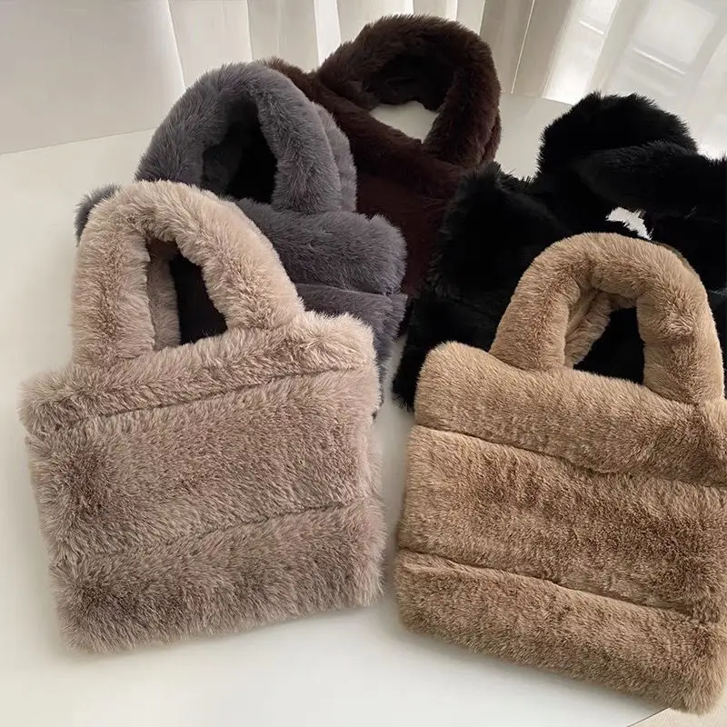 2023 New Plush Handbag Female Winter Fashion Versatile Korean Version of The Senior Sense of Niche Net Red Clutch Bag Handbag
2023 New Plush Handbag Female Winter Fashion Versatile Korean Version of The Senior Sense of Niche Net Red Clutch Bag Handbag