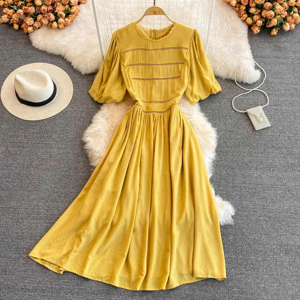 New Spring Summer Women Half Sleeve Slim Long Dress High Quality Hollow Out Patchwork Solid Color Vintage Dress
New Spring Summer Women Half Sleeve Slim Long Dress High Quality Hollow Out Patchwork Solid Color Vintage Dress