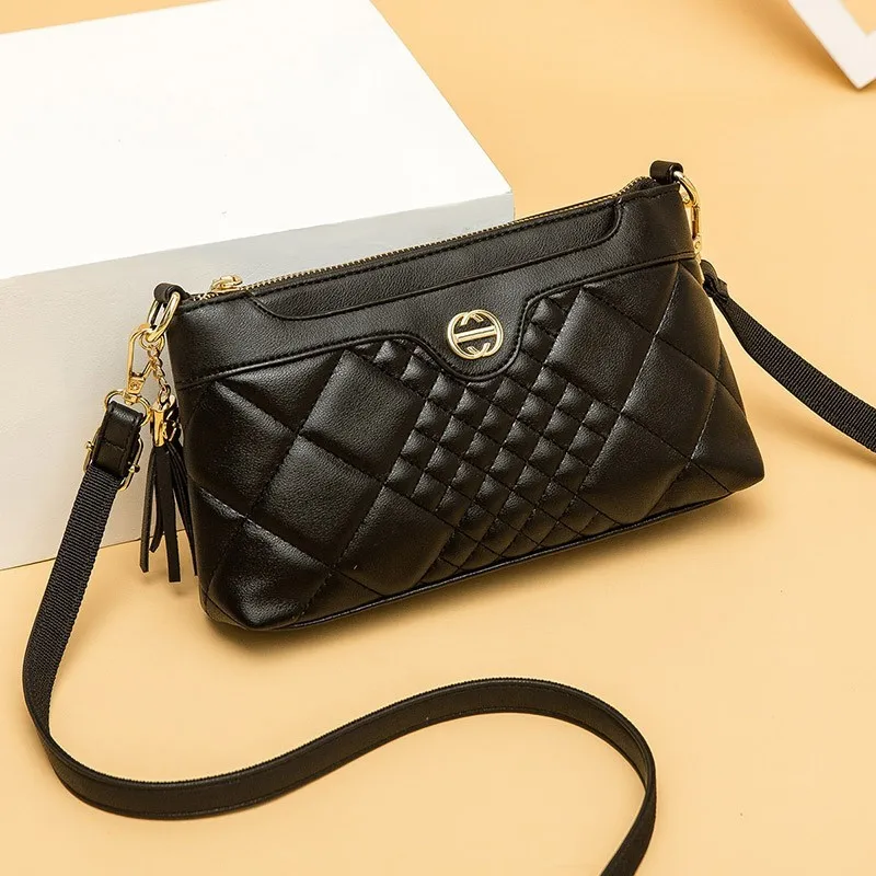 2023 New Soft Leather Bag Women's Shoulder Messenger Bag Middle-Aged Ladies Fashion Trend Handbag 
2023 New Soft Leather Bag Women's Shoulder Messenger Bag Middle-Aged Ladies Fashion Trend Handbag