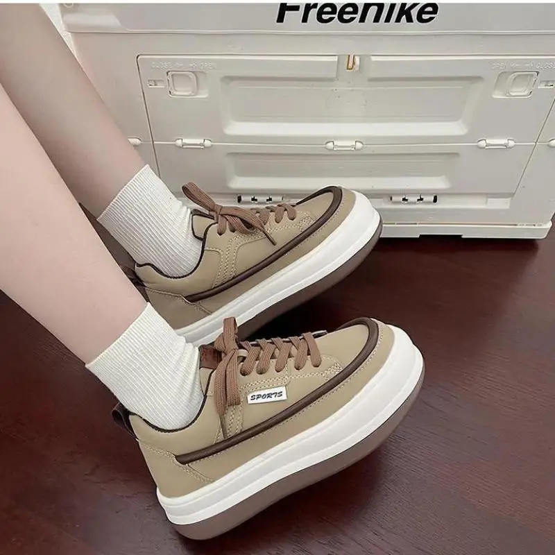 Thick Bottom Heightening Casual Shoes Women's Shoes New Fashion Sports Shoes All-match Student Light Color Matching Trendy Shoes
Thick Bottom Heightening Casual Shoes Women's Shoes New Fashion Sports Shoes All-match Student Light Color Matching Trendy Shoes