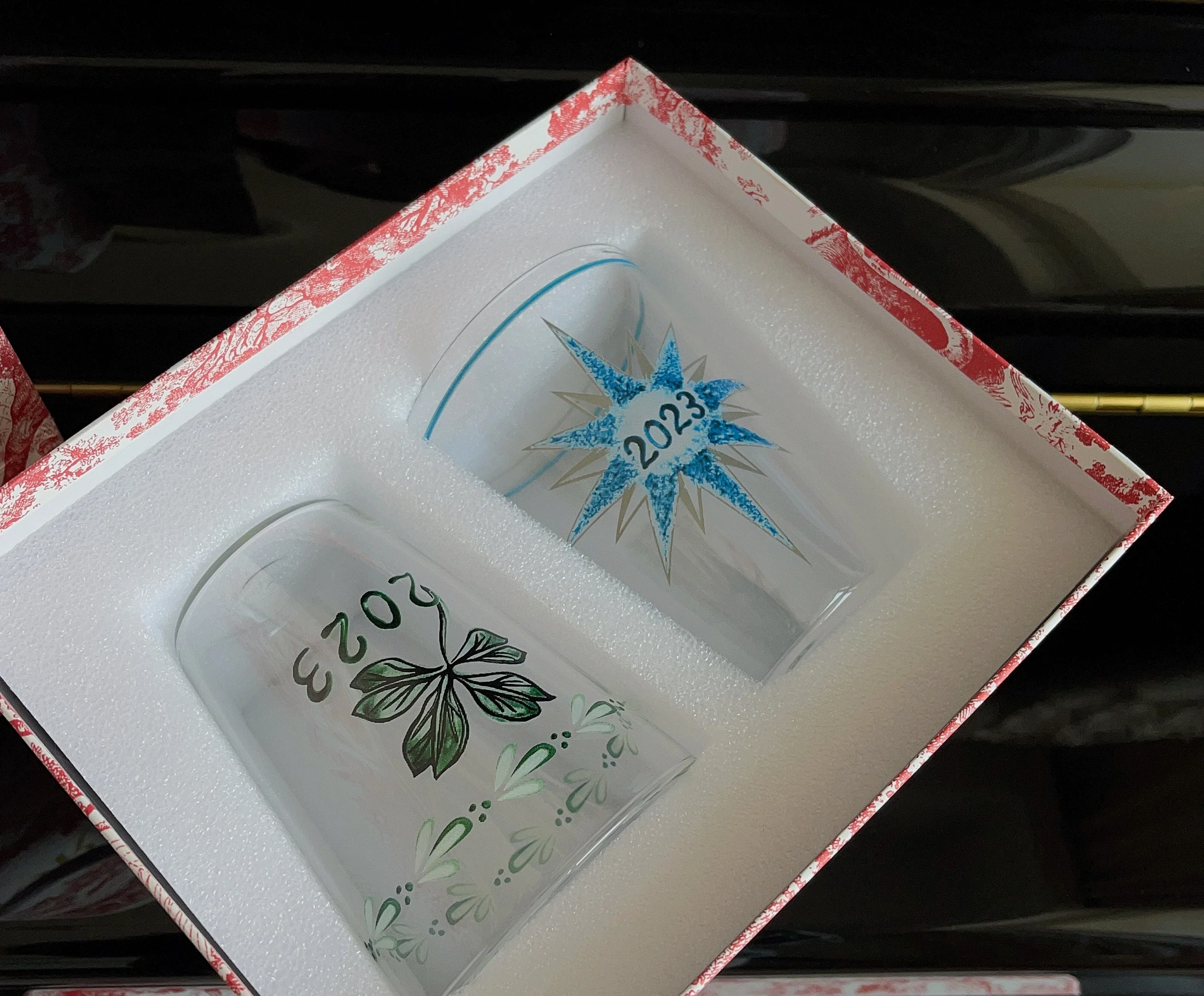 Новинка 2023, стеклянная чашка для воды с Европейским принтом, чашка для сока, молока, напитков, подарочная упаковка, набор из двух чашек
Новинка 2023, стеклянная чашка для воды с Европейским принтом, чашка для сока, молока, напитков, подарочная упаковка, набор из двух чашек