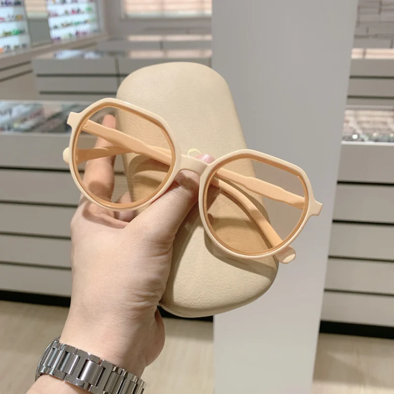 Fashion Style All-match Trend Sunglasses Personalized Round Frame Sunglasses Ins Trend Candy Color Big Frame Sunglasses
Fashion Style All-match Trend Sunglasses Personalized Round Frame Sunglasses Ins Trend Candy Color Big Frame Sunglasses