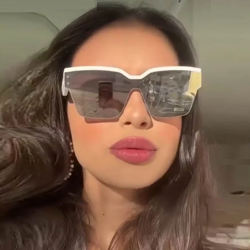 Brand Silver Mirror Square Sunglasses Women Men Vintage Italy Design Half Rimless Sun glasses Female Men's Shades gafas de sol
Brand Silver Mirror Square Sunglasses Women Men Vintage Italy Design Half Rimless Sun glasses Female Men's Shades gafas de sol