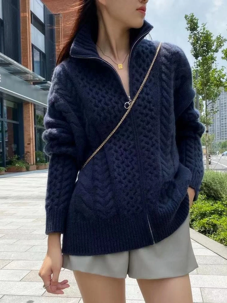 Autumn and Winter Thick High Collar Cashmere Knitted Cardigan Women Loose Wool Sweater Cardigan Ladies Jacket Casual Tops
Autumn and Winter Thick High Collar Cashmere Knitted Cardigan Women Loose Wool Sweater Cardigan Ladies Jacket Casual Tops