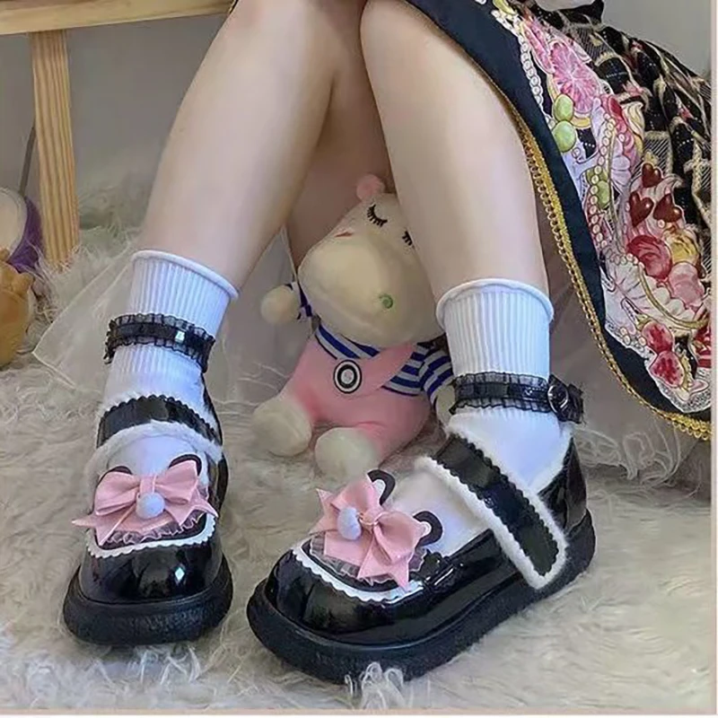 Kawaii Pink Bow Women Lolita Shoes Ankle Lace Strap Mary Janes 2022 Winter Plush Zapatillas Mujer PU Patchwork Ladies Footwear
Kawaii Pink Bow Women Lolita Shoes Ankle Lace Strap Mary Janes 2022 Winter Plush Zapatillas Mujer PU Patchwork Ladies Footwear