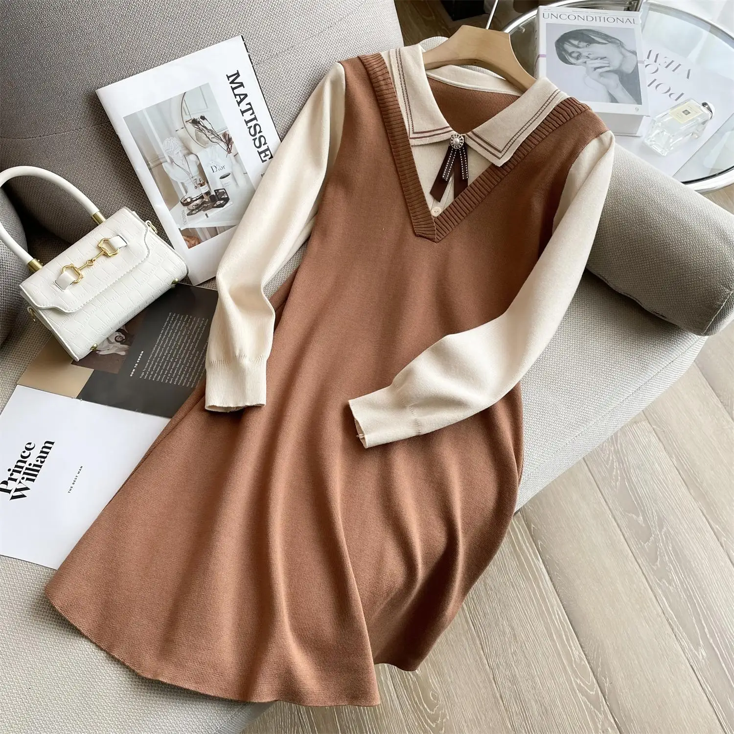2022 Autumn Winter Thick Sweater Dresses For Women Fashion Long Sleeve Polo Collar Patchwork Female Kintting Dress Robe
2022 Autumn Winter Thick Sweater Dresses For Women Fashion Long Sleeve Polo Collar Patchwork Female Kintting Dress Robe