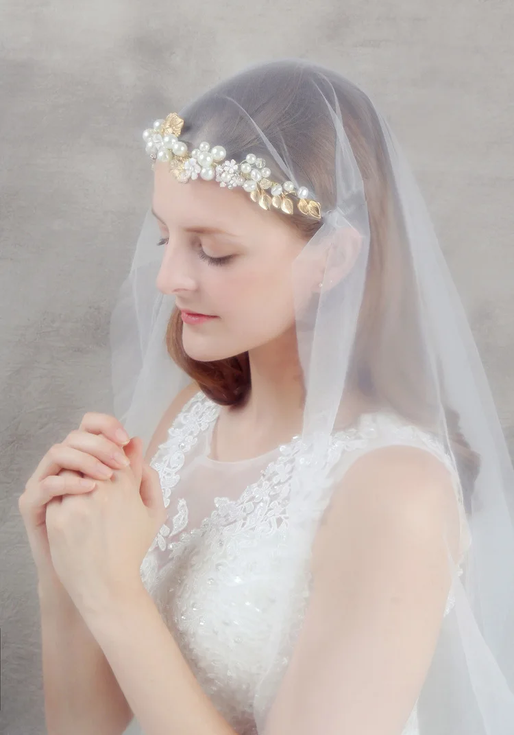 Luxury Gold Headwear Bridal Crystal Crown Wedding Hair Accessories Beauty Graduation Crown Bride Tiaras Free Shipping
Luxury Gold Headwear Bridal Crystal Crown Wedding Hair Accessories Beauty Graduation Crown Bride Tiaras Free Shipping