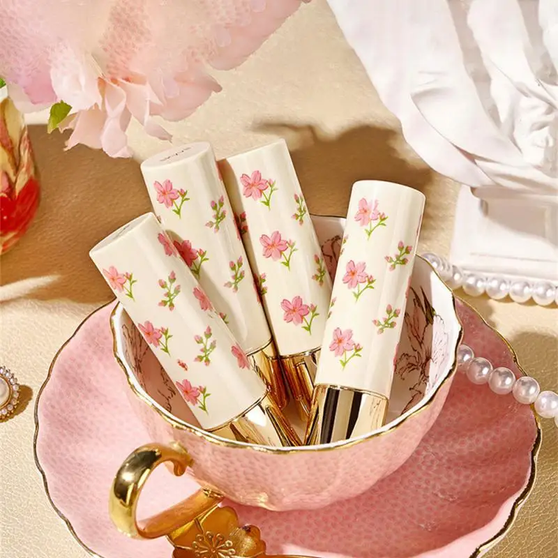 1PC Sexy Matte Emboss Lipstick Waterproof Lasting Lipsticks Non-stick Velvet Lips Stick Sexy Red Lip Gloss Lips Makeup Cosmetics
1PC Sexy Matte Emboss Lipstick Waterproof Lasting Lipsticks Non-stick Velvet Lips Stick Sexy Red Lip Gloss Lips Makeup Cosmetics