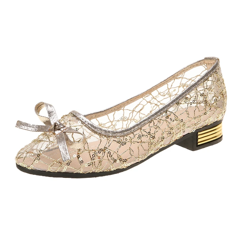 Summer Female Breathable Mesh Sandals Women Hollow Lace Transparent Shoes Sequins Low Heels Dress Shoes Silver Big Size Loafers
Summer Female Breathable Mesh Sandals Women Hollow Lace Transparent Shoes Sequins Low Heels Dress Shoes Silver Big Size Loafers