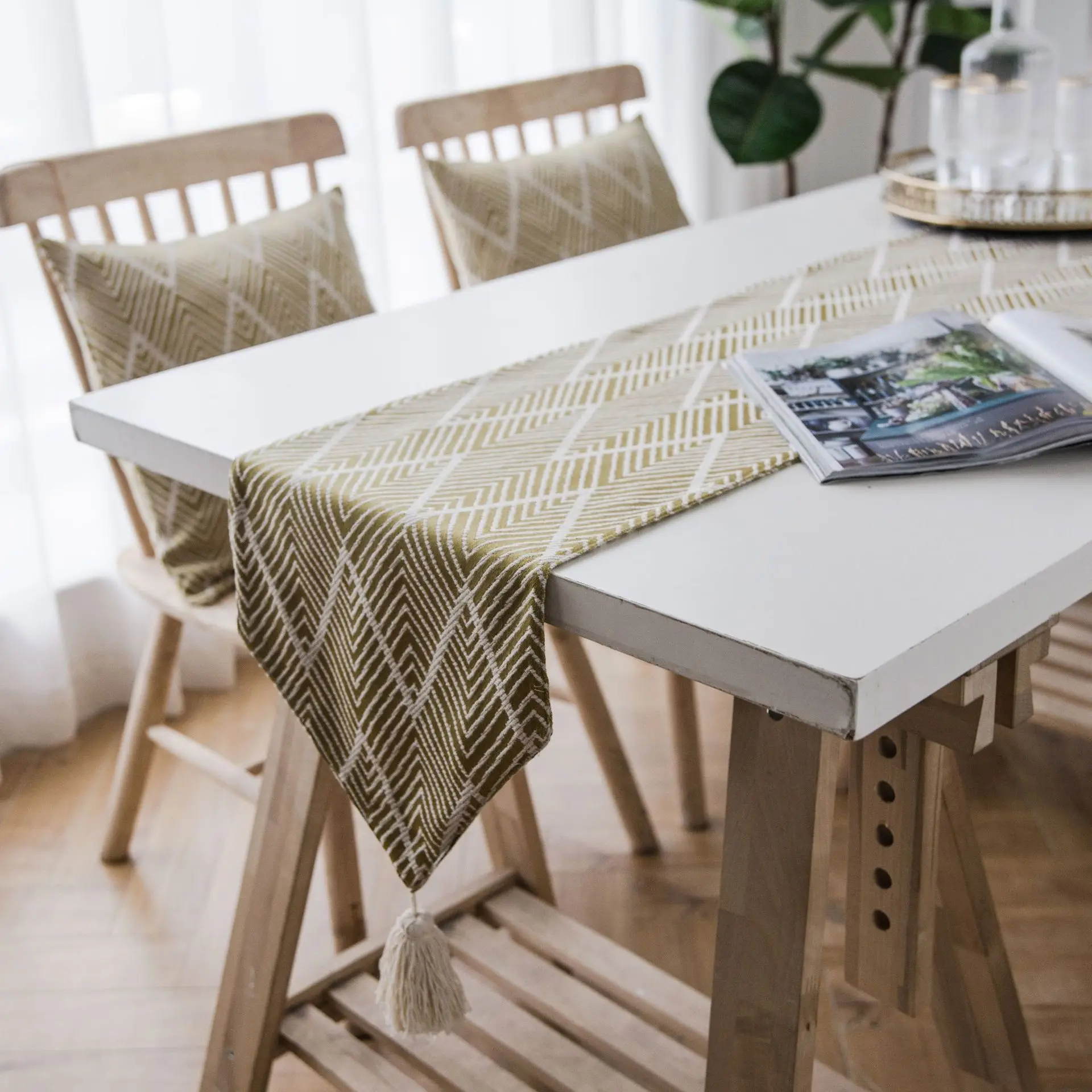 Nordic National Style Design Geometric Fringes Table Runner Cotton Linen Navy Blue Ripple Table Flag Tassels Modern Tablecloth
Nordic National Style Design Geometric Fringes Table Runner Cotton Linen Navy Blue Ripple Table Flag Tassels Modern Tablecloth