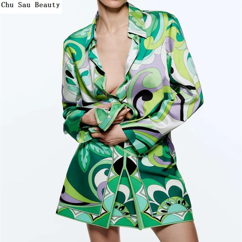 2022 ZA New Women Green Printed Long Sleeve Single Breasted Versatile Shirt + Summer Mini Front Slit Side Zip Slim Skirts
2022 ZA New Women Green Printed Long Sleeve Single Breasted Versatile Shirt + Summer Mini Front Slit Side Zip Slim Skirts