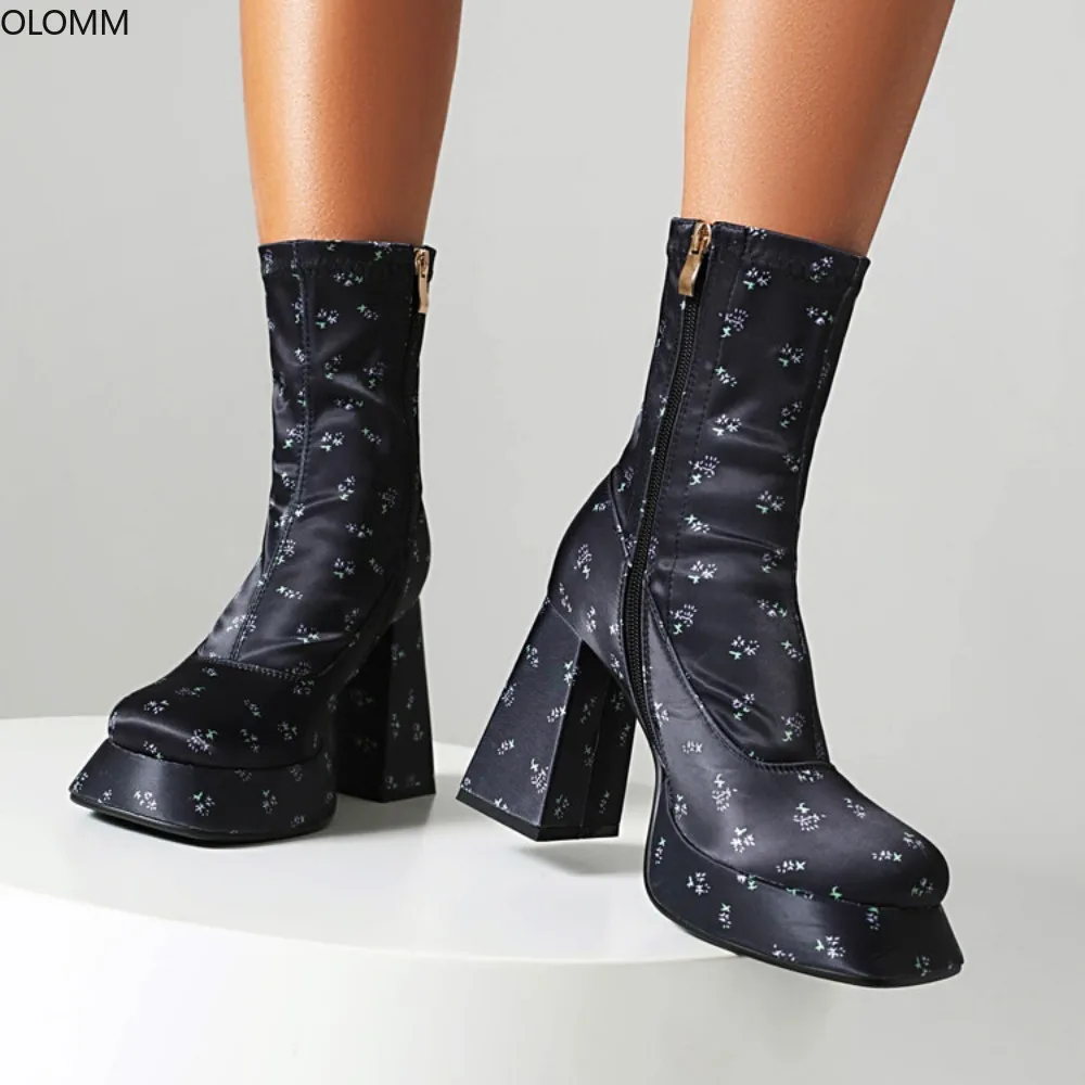 Satin Silk Ankle Boots Womens Platform Platform Pointed Toe Super High Heel Shoes Warm Winter Riding New 2023
Satin Silk Ankle Boots Womens Platform Platform Pointed Toe Super High Heel Shoes Warm Winter Riding New 2023