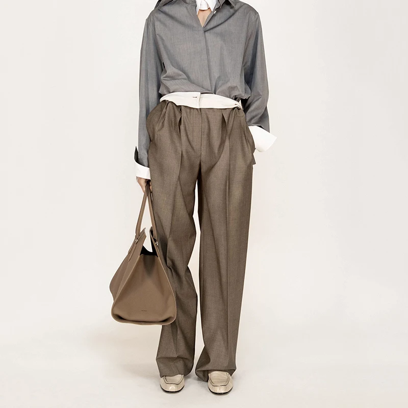 Worsted wool material pipe suit pants autumn and winter straight wide leg pants female white waist head splicing casual pants
Worsted wool material pipe suit pants autumn and winter straight wide leg pants female white waist head splicing casual pants