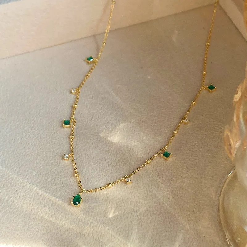 14k Gold Exquisite Green Zircon Clavicle Chain Necklace for Women Choker Necklace Gift Jewelry Vintage S925 Necklace 2 Color
14k Gold Exquisite Green Zircon Clavicle Chain Necklace for Women Choker Necklace Gift Jewelry Vintage S925 Necklace 2 Color