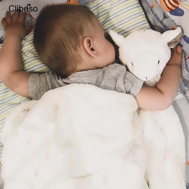 2023 Baby Soothing Blankets Newborn Sleeping Velour Blanket Boys Girls Winter Strollers Warm Blanket
2023 Baby Soothing Blankets Newborn Sleeping Velour Blanket Boys Girls Winter Strollers Warm Blanket