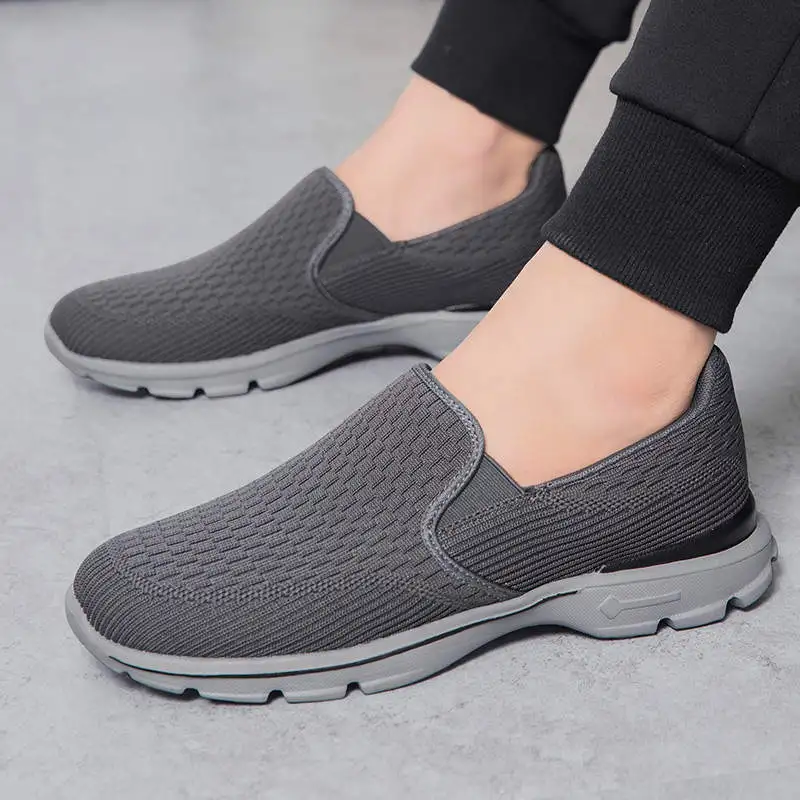 Street Sports Shoes For Male Designer For Top Brand Men's Leather Sneakers Sporting Sport Men New Men's Running Sneakers Tennis
Street Sports Shoes For Male Designer For Top Brand Men's Leather Sneakers Sporting Sport Men New Men's Running Sneakers Tennis