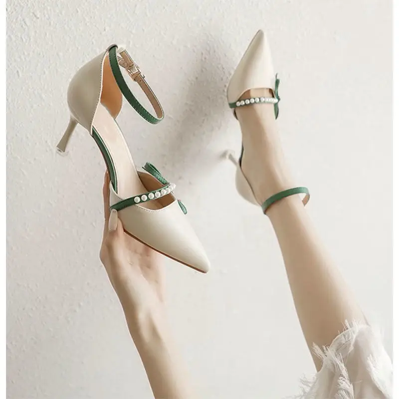Spring 2022 Sandals Pearl Rhinestones Thick High-heeled Pointed Toe Women's Shoes High Heels Sexy Pumps Wedding Bride Shoes
Spring 2022 Sandals Pearl Rhinestones Thick High-heeled Pointed Toe Women's Shoes High Heels Sexy Pumps Wedding Bride Shoes