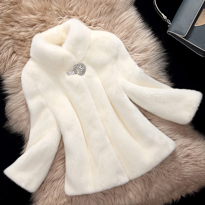 Fur Real Mink Coat Women Winter Jacket 2023 Natural Fur Jacket Short Luxury Clothes Casaco Feminino Inverno DZ7605LFR03_3 KJ4992
Fur Real Mink Coat Women Winter Jacket 2023 Natural Fur Jacket Short Luxury Clothes Casaco Feminino Inverno DZ7605LFR03_3 KJ4992
