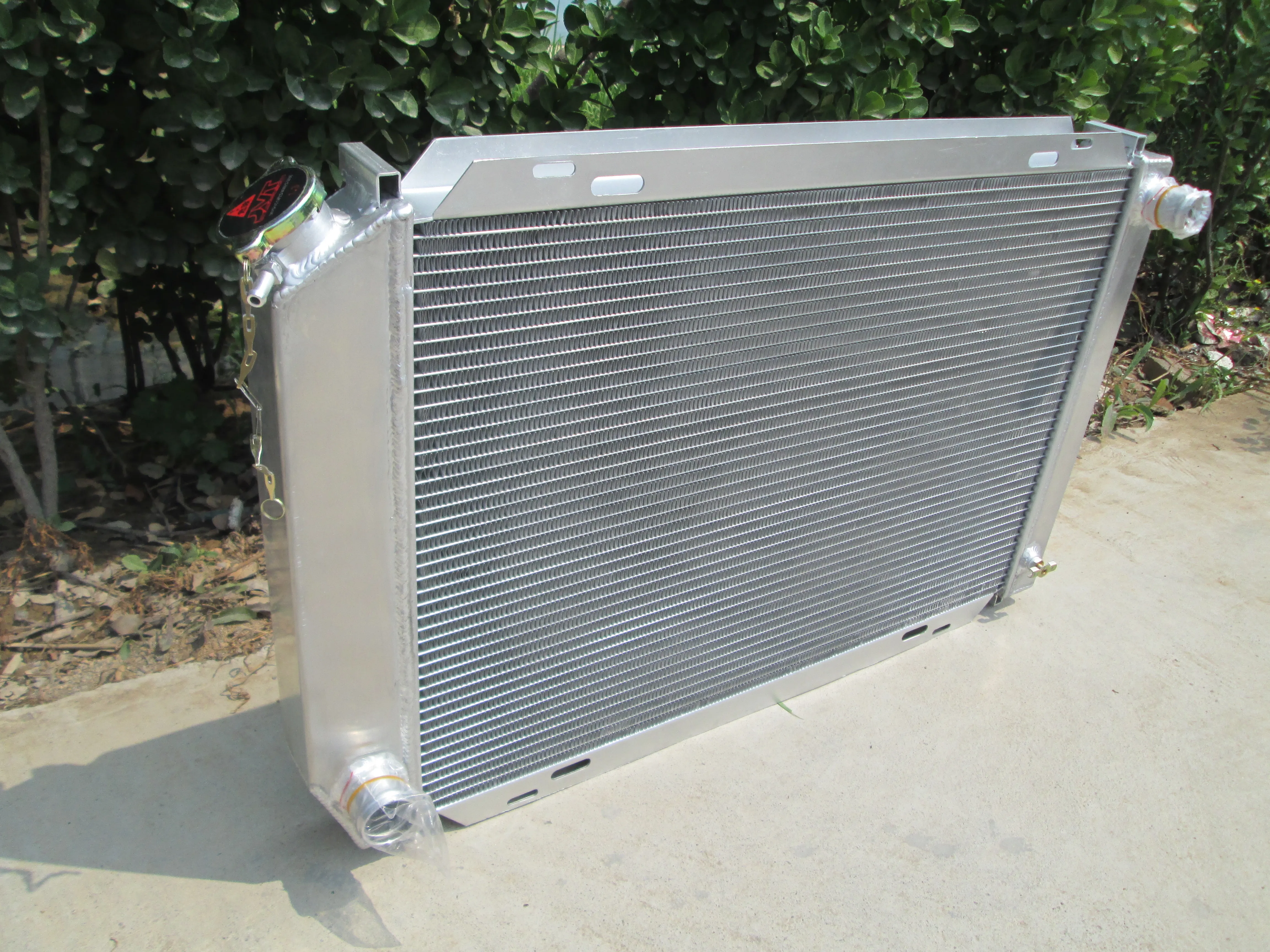 

50mm 2Row Aluminum Radiator For 1979-1993 Ford Mustang Foxbody MT 1980 1981 1982 1983 1984 1985 1986 1987 1988 1989 1990 1991
