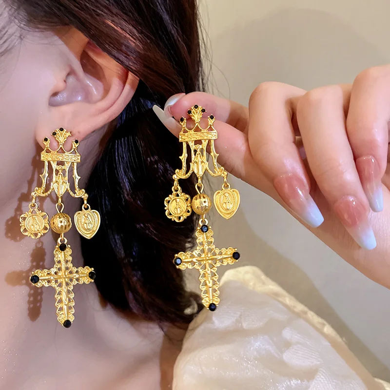 New Arrival Vintage Church portrait gold Cross Drop Earrings for Women Baroque Bohemian Large Long Earrings Jewelry Brincos 2023
New Arrival Vintage Church portrait gold Cross Drop Earrings for Women Baroque Bohemian Large Long Earrings Jewelry Brincos 2023