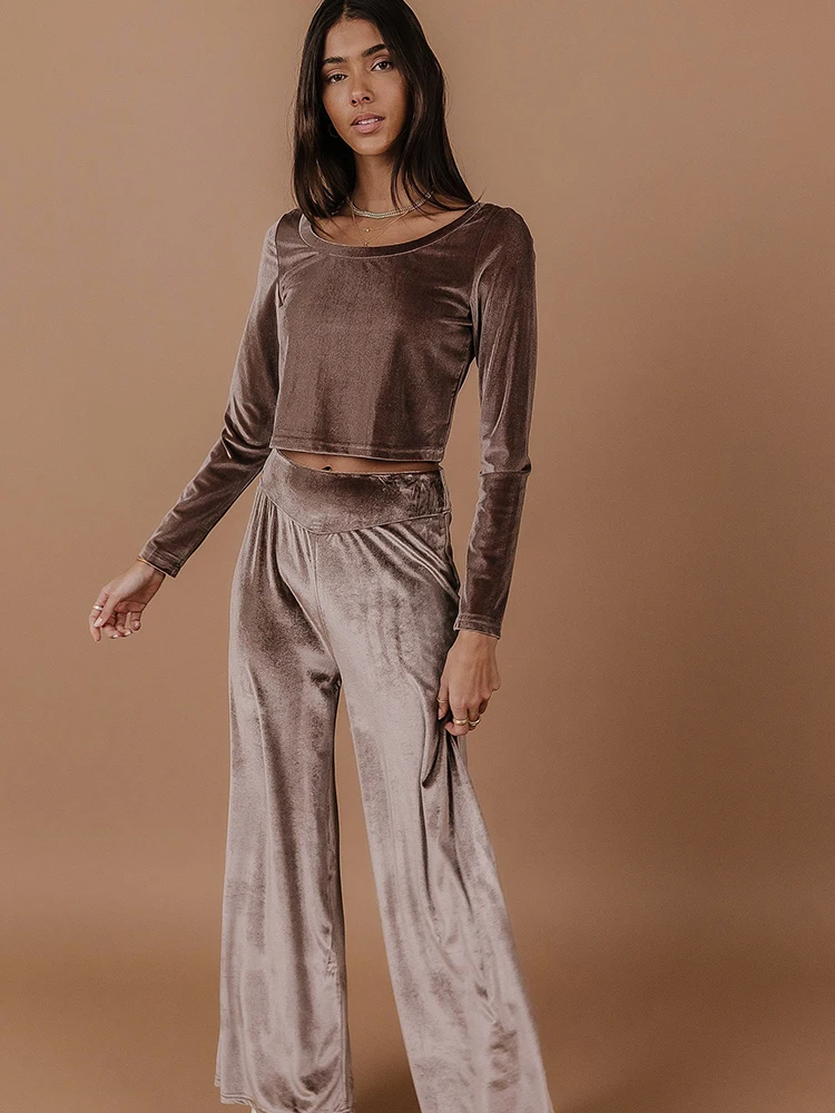 Linad Knitted Women's Nightwear 2 Piece Sets Casual Long Sleeve O Neck Pajamas Female Loose Trouser Suits 2022 Winter Sleepwear
Linad Knitted Women's Nightwear 2 Piece Sets Casual Long Sleeve O Neck Pajamas Female Loose Trouser Suits 2022 Winter Sleepwear