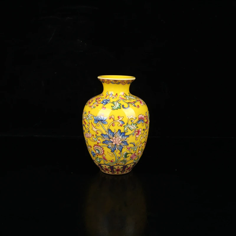 Emperor yellow enamel color small vase living room bedroom office decoration vase ornaments
Emperor yellow enamel color small vase living room bedroom office decoration vase ornaments