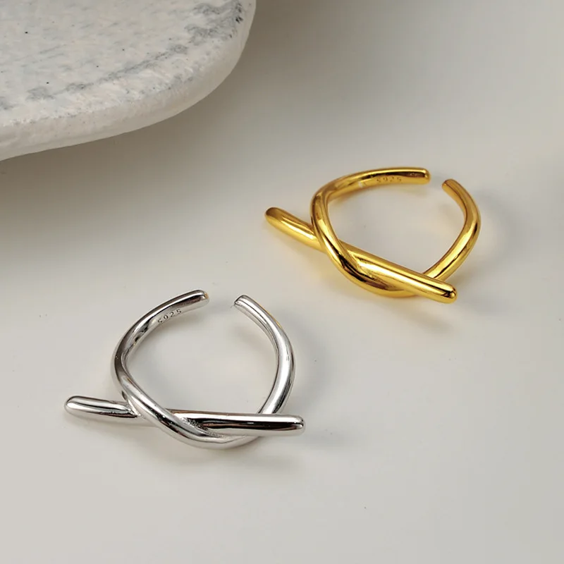 Youth of Vigor Hoop and Bar 925 Sterling Silver Open Ring Mirror Finished Minimalist Rings R1021
Youth of Vigor Hoop and Bar 925 Sterling Silver Open Ring Mirror Finished Minimalist Rings R1021