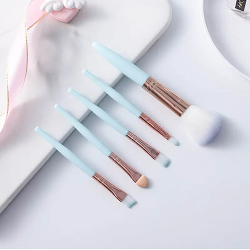 5pcs/set Beginners Makeup Brushes Set Blush Eyeshadow Brush Light Blue Pink Delicate And Soft Beauty Tool Makeup Brush Kit
5pcs/set Beginners Makeup Brushes Set Blush Eyeshadow Brush Light Blue Pink Delicate And Soft Beauty Tool Makeup Brush Kit