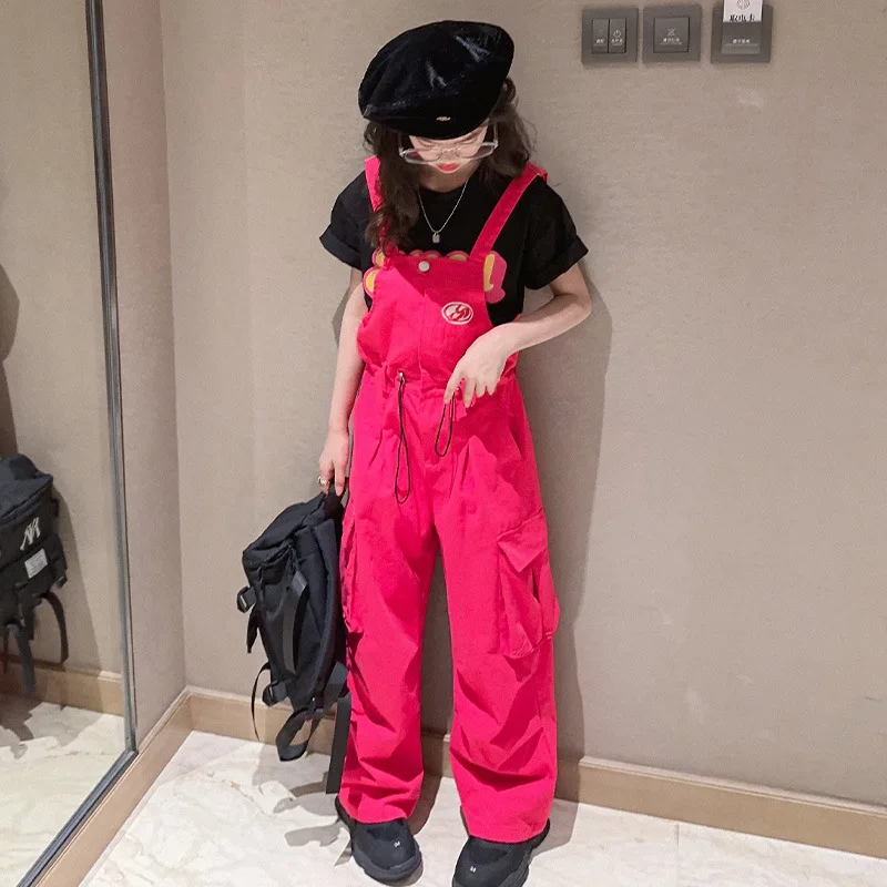 Girls' Spring Suit 2023 New Children's Net Red Fashionable Spring Children's Berry Red Strap Pants two-piece set
Girls' Spring Suit 2023 New Children's Net Red Fashionable Spring Children's Berry Red Strap Pants two-piece set