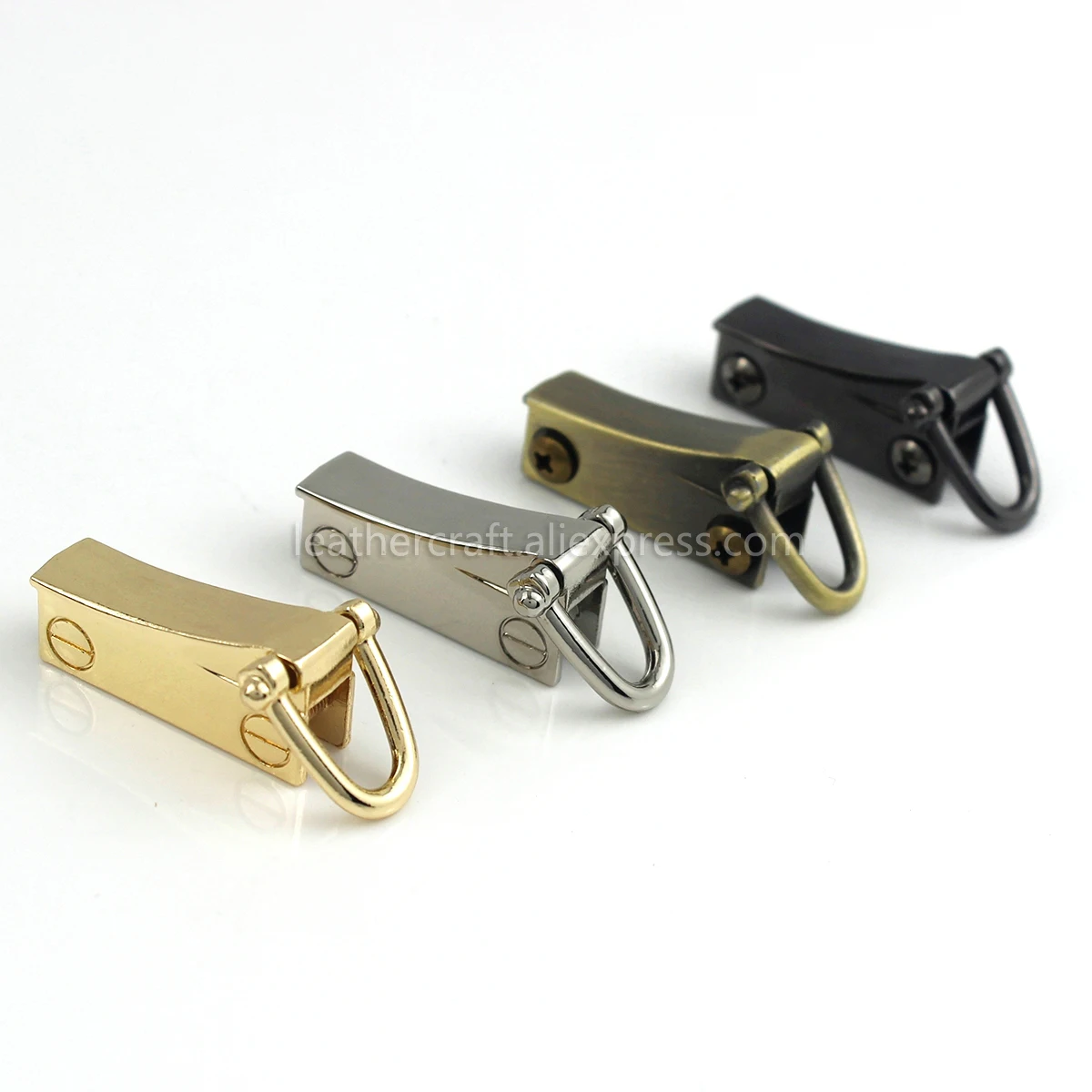 2pcs Metal Bag Side Anchor Gusset Hanger Clamps Bag Side Edge Anchor Link Hardware with D Rings for Bag Purse Strap
2pcs Metal Bag Side Anchor Gusset Hanger Clamps Bag Side Edge Anchor Link Hardware with D Rings for Bag Purse Strap