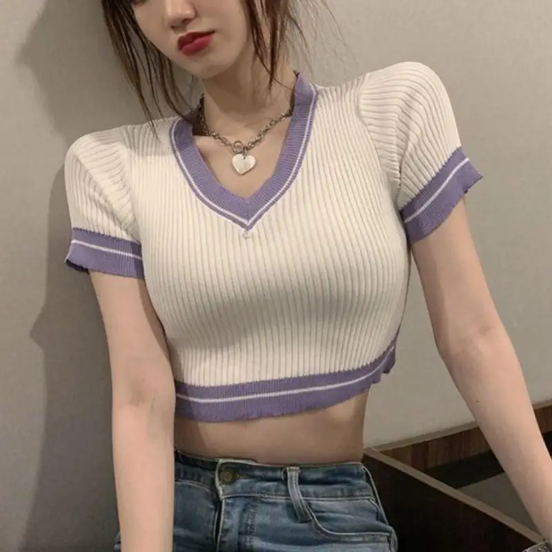 Women Cropped T Shirt Retro Knitted V-neck Pullover Tops Short-sleeved High-waisted Slim Fit Shirt
Women Cropped T Shirt Retro Knitted V-neck Pullover Tops Short-sleeved High-waisted Slim Fit Shirt