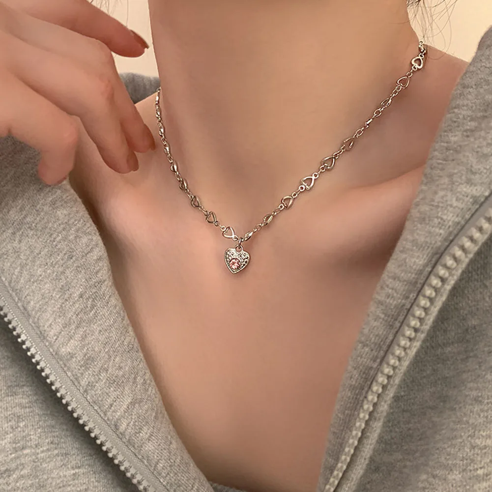 2022 Punk Pink Love Heart Pendant Short Necklaces for Women Goth Vintage Fashion Charm Choker Necklace Y2K Jewelry 90s Gifts
2022 Punk Pink Love Heart Pendant Short Necklaces for Women Goth Vintage Fashion Charm Choker Necklace Y2K Jewelry 90s Gifts