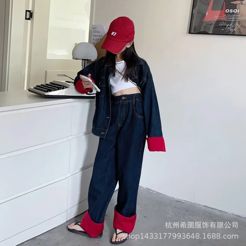 Girls' parent-child outfits fried street contrasting colors western style chic 2022 autumn new denim suits
Girls' parent-child outfits fried street contrasting colors western style chic 2022 autumn new denim suits