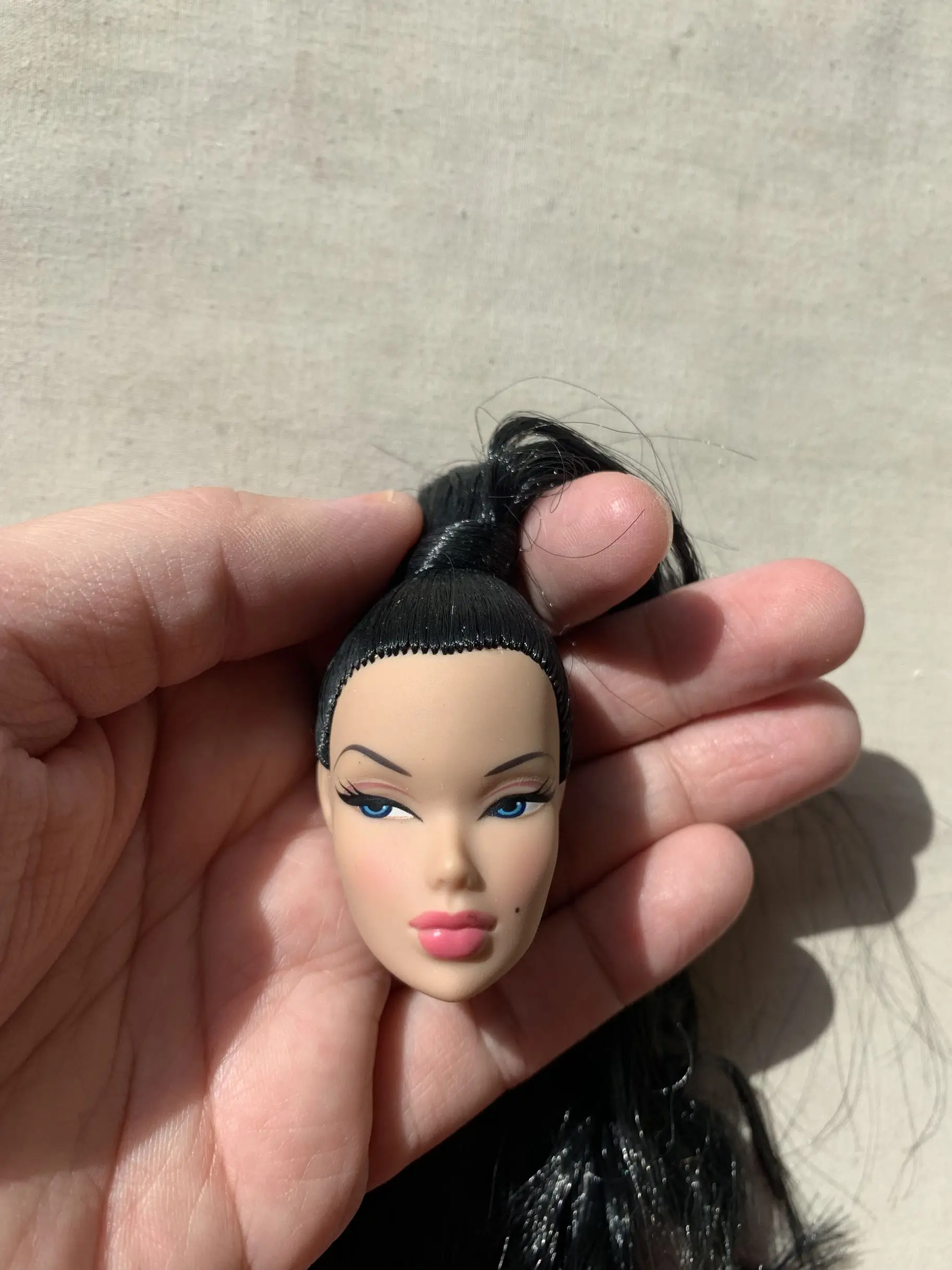 30cm Original FR head FR doll heads Fashion license head quality doll heads girls Dressing DIY toy parts
30cm Original FR head FR doll heads Fashion license head quality doll heads girls Dressing DIY toy parts