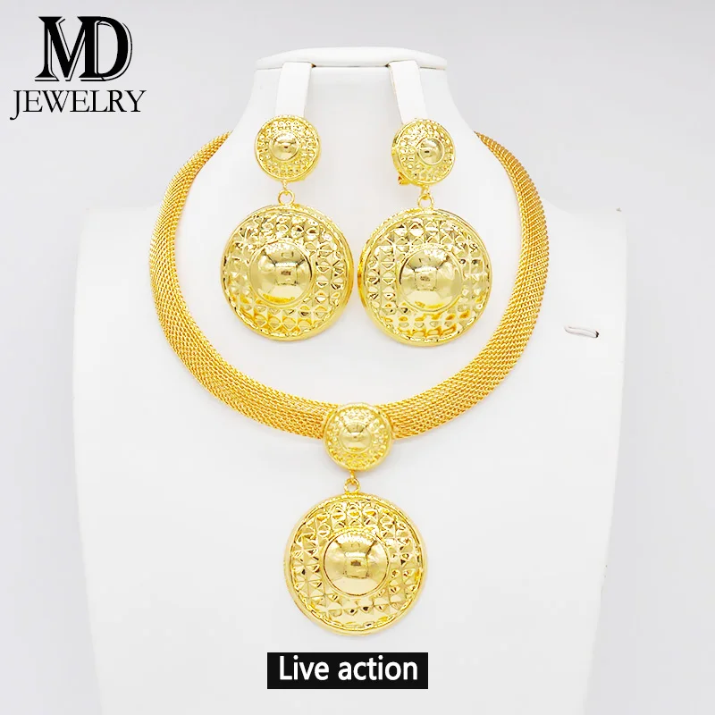 Italian design bride engagement gold color jewelry set contains necklace earring jewelry set Dubai women's jewelry set
Italian design bride engagement gold color jewelry set contains necklace earring jewelry set Dubai women's jewelry set