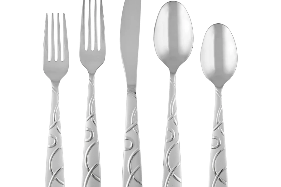 Cambridge Silversmiths Roam Sand 45-Piece Flatware Set with Chrome Buffet, Service for 8 For Home Restaurant
Cambridge Silversmiths Roam Sand 45-Piece Flatware Set with Chrome Buffet, Service for 8 For Home Restaurant