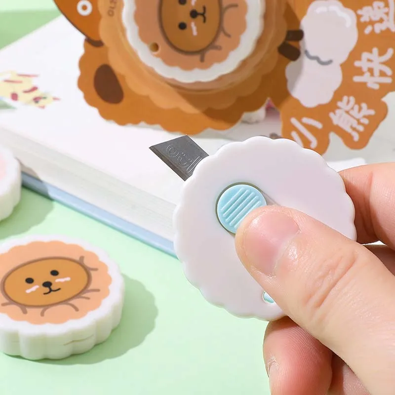 Необычный искусственный нож для студентов, нож для распаковки бумаги, резак для бумаги, Инструкция для офиса, товары для рукоделия 
Необычный искусственный нож для студентов, нож для распаковки бумаги, резак для бумаги, Инструкция для офиса, товары для рукоделия