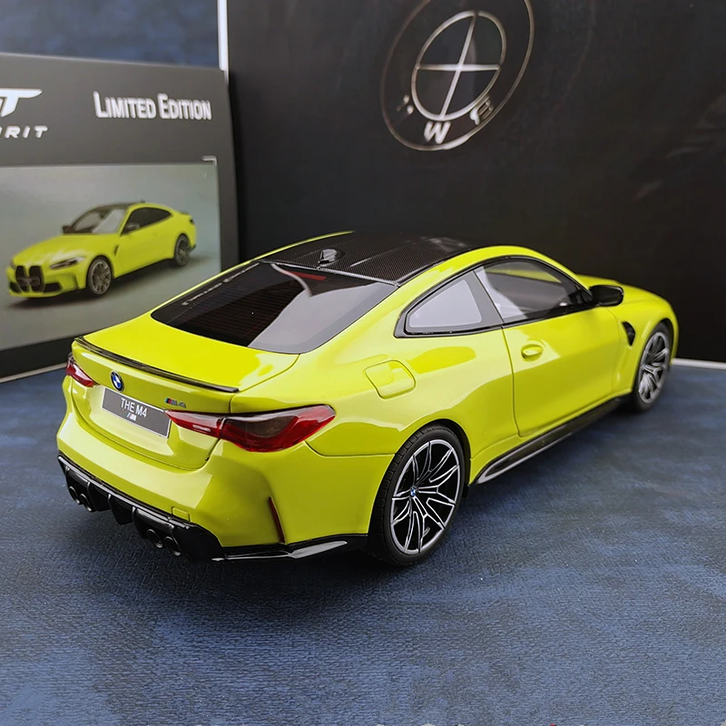1:32 BMWs M4 Coupe Alloy Sports Car Model Diecasts Metal Toy Vehicles Car Model Sound and Light Simulation Collection Kids Gifts 
1:32 BMWs M4 Coupe Alloy Sports Car Model Diecasts Metal Toy Vehicles Car Model Sound and Light Simulation Collection Kids Gifts
