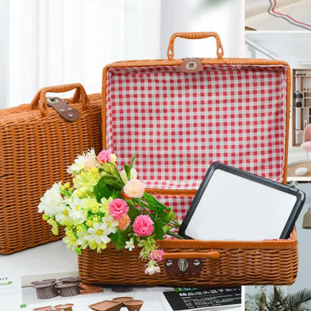 Imitation Rattan Suitcase Woven Picnic Hamper Retro Storage Makeup Box Basket Handwoven Style Food Bins Ratan
Imitation Rattan Suitcase Woven Picnic Hamper Retro Storage Makeup Box Basket Handwoven Style Food Bins Ratan