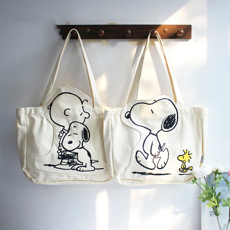 Сумки через плечо Snoopys, красивая Студенческая сумка с милым мультяшным рисунком из аниме на молнии, школьная сумка для хранения игрушек для ...
Сумки через плечо Snoopys, красивая Студенческая сумка с милым мультяшным рисунком из аниме на молнии, школьная сумка для хранения игрушек для ...