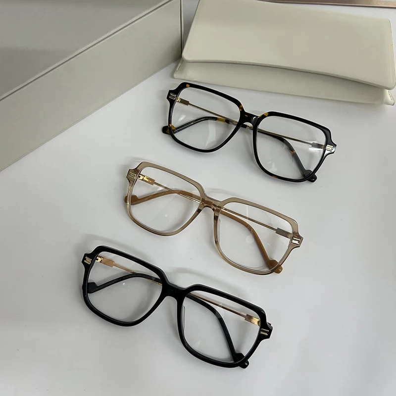 New Luxury Brand Designer GENTLE Glasses JEFF Myopia Glasses Men Decorative Eyeglasses Frame Women Fashion Square Eyewear
New Luxury Brand Designer GENTLE Glasses JEFF Myopia Glasses Men Decorative Eyeglasses Frame Women Fashion Square Eyewear