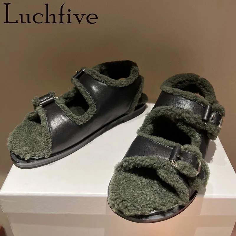 2022 Autumn Winter New Leather Inside Fur Flats Sandals Women Peep Toe Buckle Strap Shoes Brand Warm Casual Daily Sandals
2022 Autumn Winter New Leather Inside Fur Flats Sandals Women Peep Toe Buckle Strap Shoes Brand Warm Casual Daily Sandals