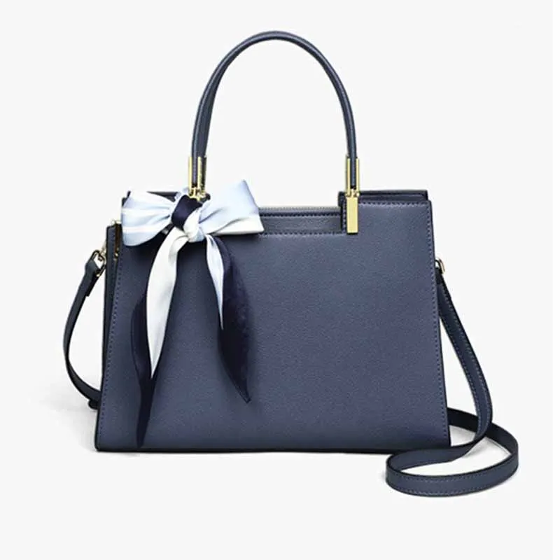 2022 дизайнерская сумка из натуральной воловьей кожи, роскошная Брендовая женская кожаная сумка, женская сумка из натуральной кожи, вместите... 
2022 дизайнерская сумка из натуральной воловьей кожи, роскошная Брендовая женская кожаная сумка, женская сумка из натуральной кожи, вместите...