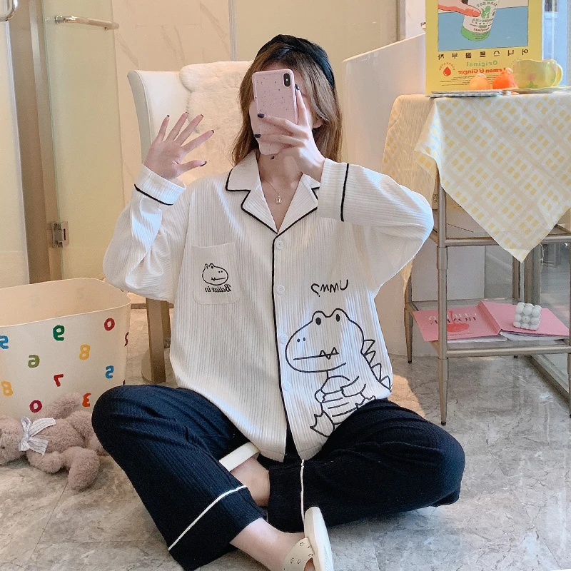 Korean Spring Women Pajamas Sets Cotton Sleepwear Pyjama Sweet Loose Pijama mujer Cartoon Dinosaur Pattern Pyjama Pour Femme
Korean Spring Women Pajamas Sets Cotton Sleepwear Pyjama Sweet Loose Pijama mujer Cartoon Dinosaur Pattern Pyjama Pour Femme