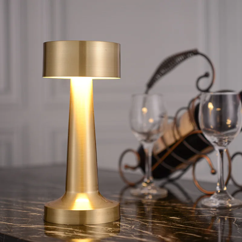 Metal Table Lamp LED Eye Protection Lamp Three-tone Light Bar and Restaurant Table Lamp Bedside USB Charging Retro Table Lamp
Metal Table Lamp LED Eye Protection Lamp Three-tone Light Bar and Restaurant Table Lamp Bedside USB Charging Retro Table Lamp